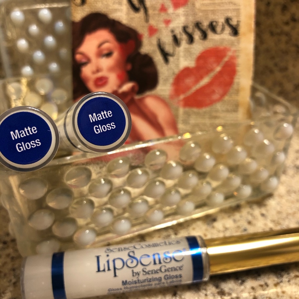 Matte Gloss - Lipsense by Senegence new unopened